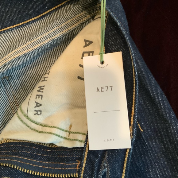 AE 77 American Eagle The Crop Flare Jeans Size 27 - Picture 5 of 10